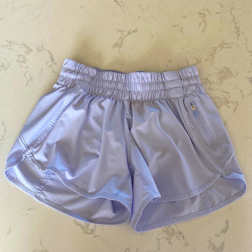 Lululemon Hotty Hot High Rise Shorts// Size 6